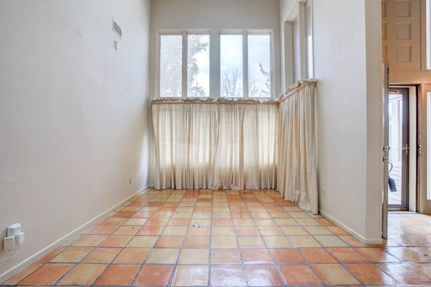 4902 92nd Street Lubbock, TX 79424 - Photo 15 of 44 a view of an empty room with a window