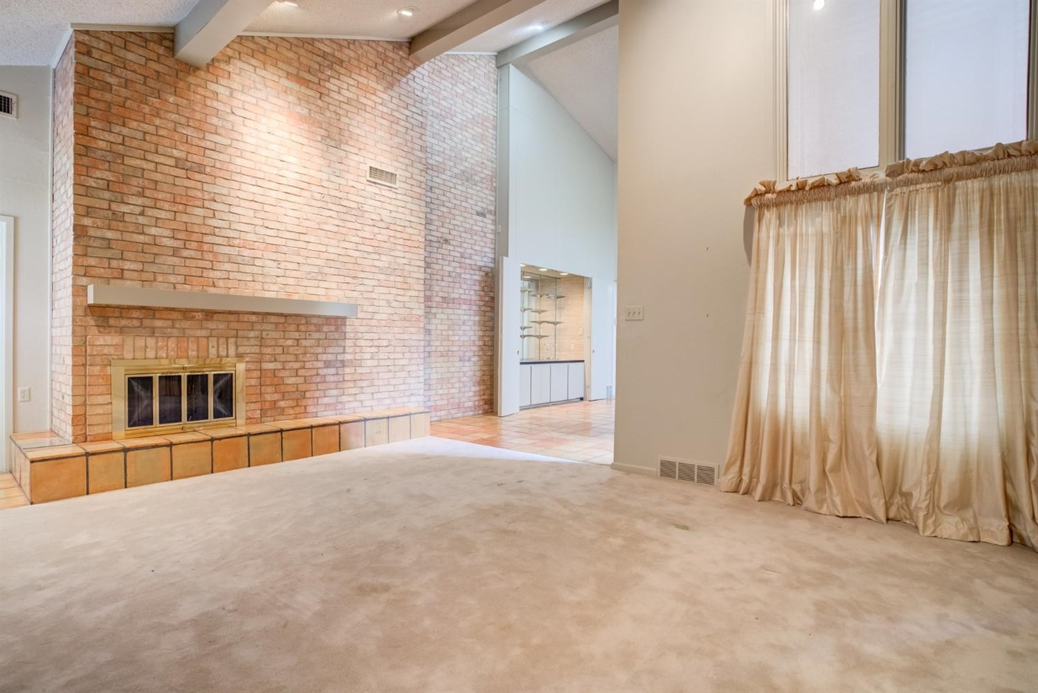 4902 92nd Street Lubbock, TX 79424 - Photo 10 of 44 an empty room with windows