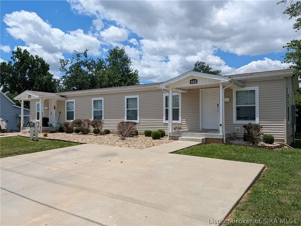 $219,900 | 500 North College Avenue, Salem, IN 47167