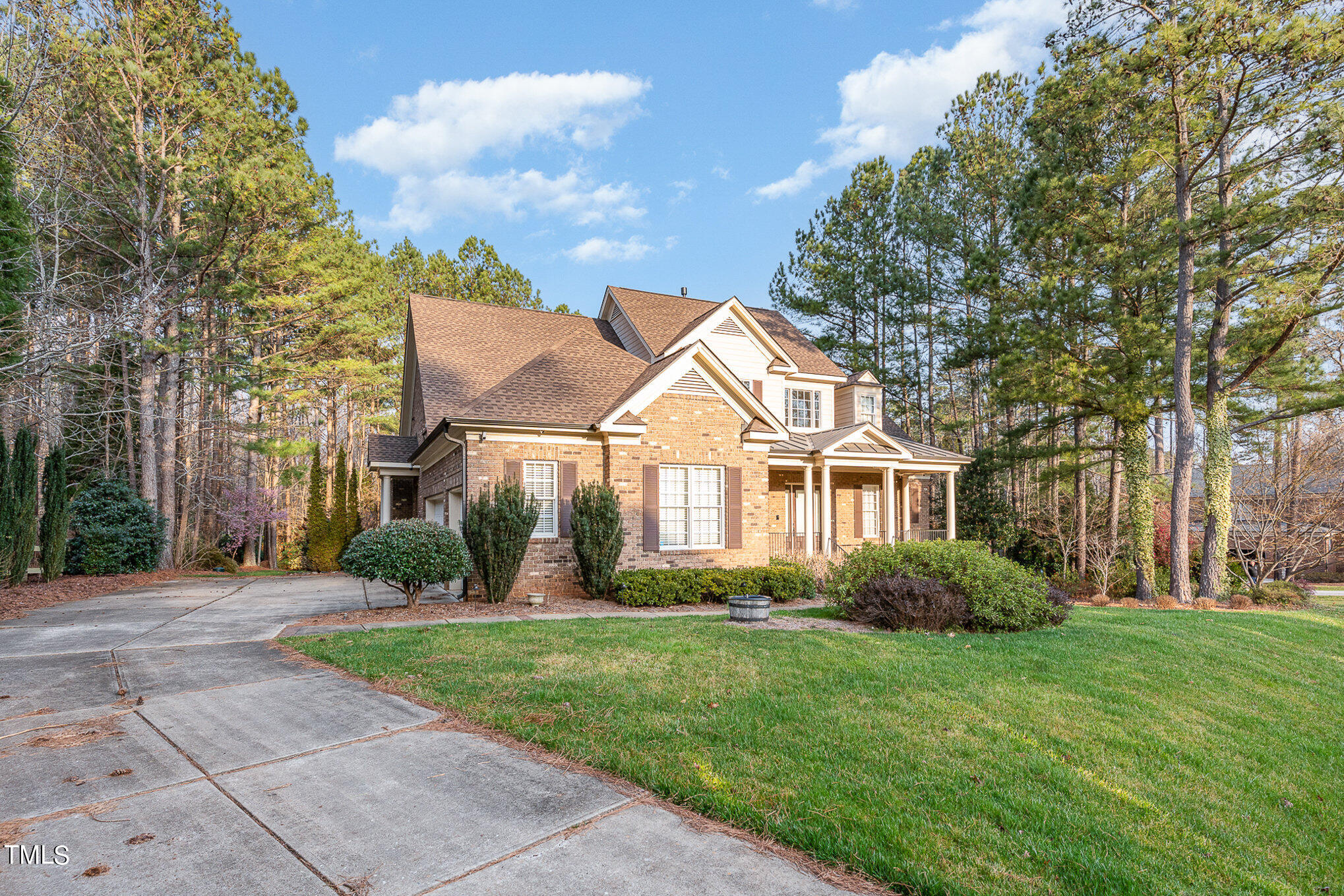 3028 Wyntree Ridge Way Raleigh, NC 27606 - Photo 3 of 39 a front view of a house with garden