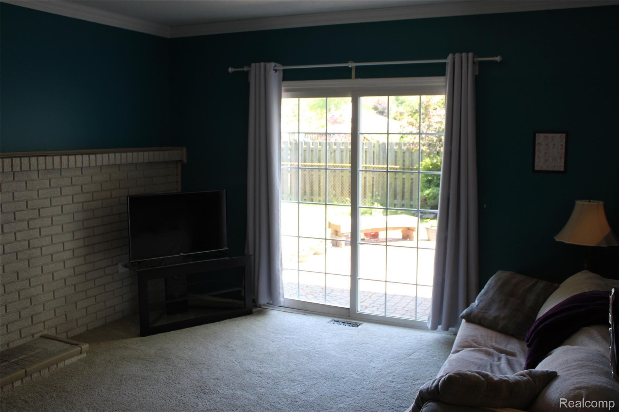 39846 Coronation Road Canton, MI 48188 - Photo 13 of 22 39846 Coronation #20.JPG