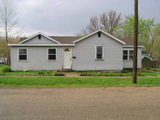 220 3rd Street Lacon, IL 61540 - Photo 1 of 7 Gallery Image 1