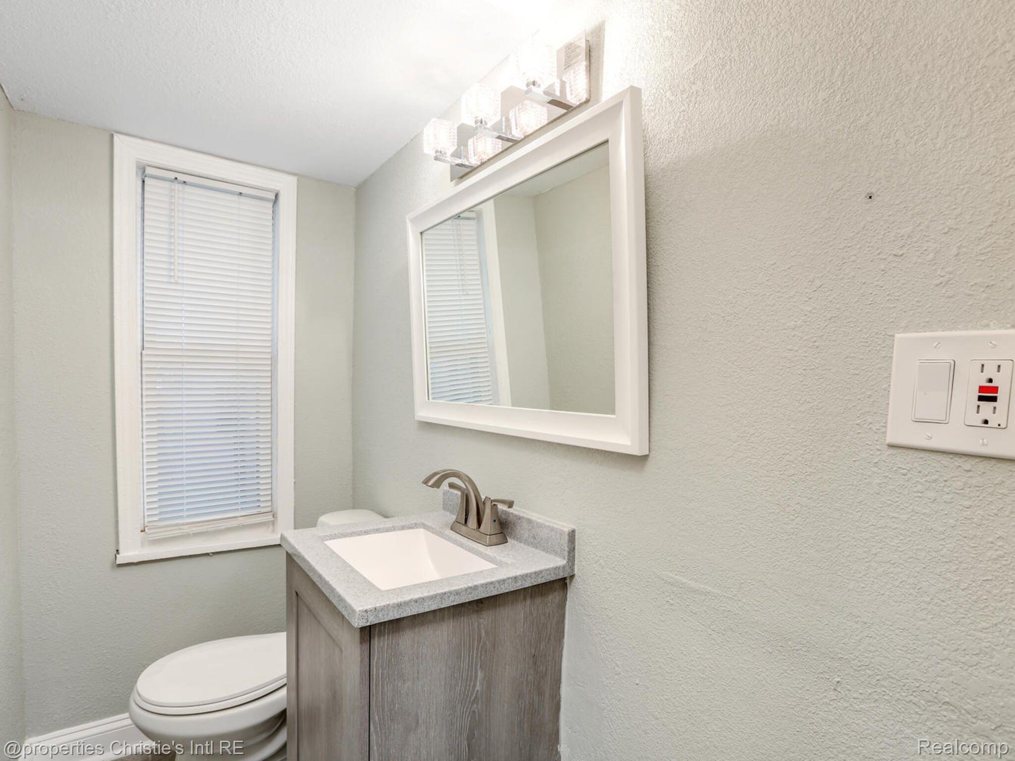 5920 Yorkshire Road Detroit, MI 48224 - Photo 16 of 22 Gallery Image 16