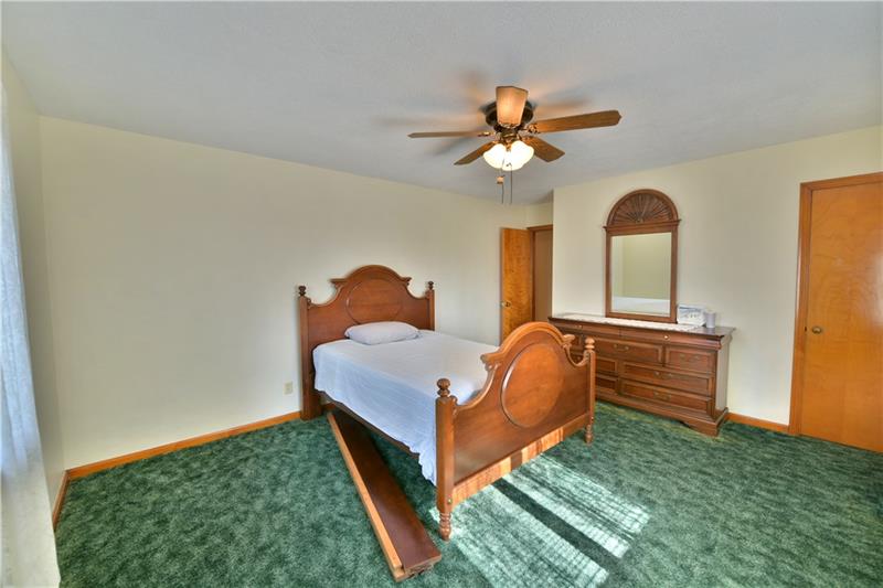 1294 Clifton Road Washington, PA 15301 - Photo 14 of 23 Master Bedroom 18x13 Ceiling fan Hardwood underneath the carpet