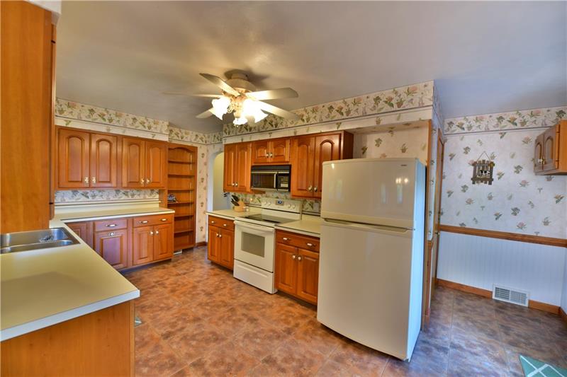 1294 Clifton Road Washington, PA 15301 - Photo 7 of 23 Another view of the Kitchen!! Solid wood Cabinets! Must see this House!