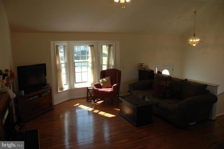 107 Mason Runn Lane Rising Sun, MD 21911 - Photo 3 of 25 Living Room #2