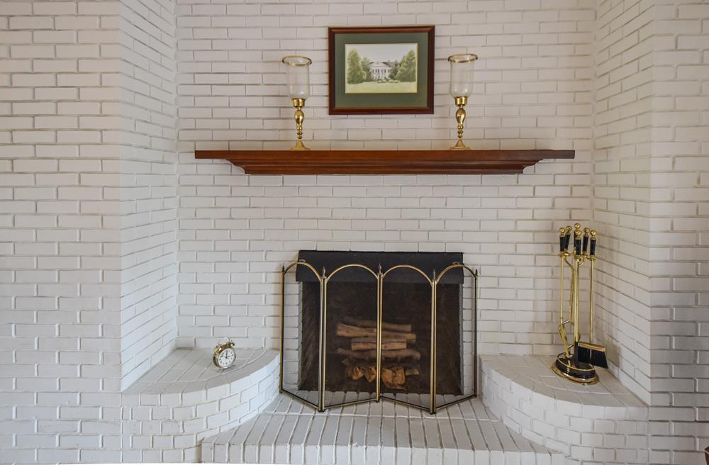 195 Drifting Circle Lebanon, TN 37087 - Photo 7 of 29 Does anything look familiar above the mantel? Man oh man