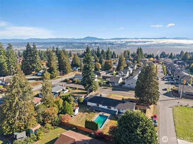 $899,995 | 9206 31st Avenue Southeast, Everett, WA 98208