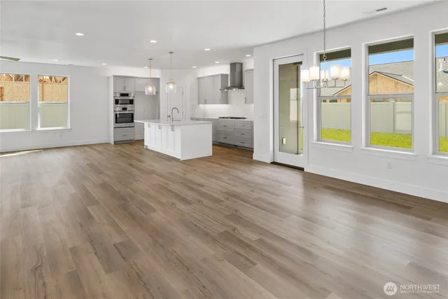 $679,900 | 204 East Ian Avenue, Ellensburg, WA 98926