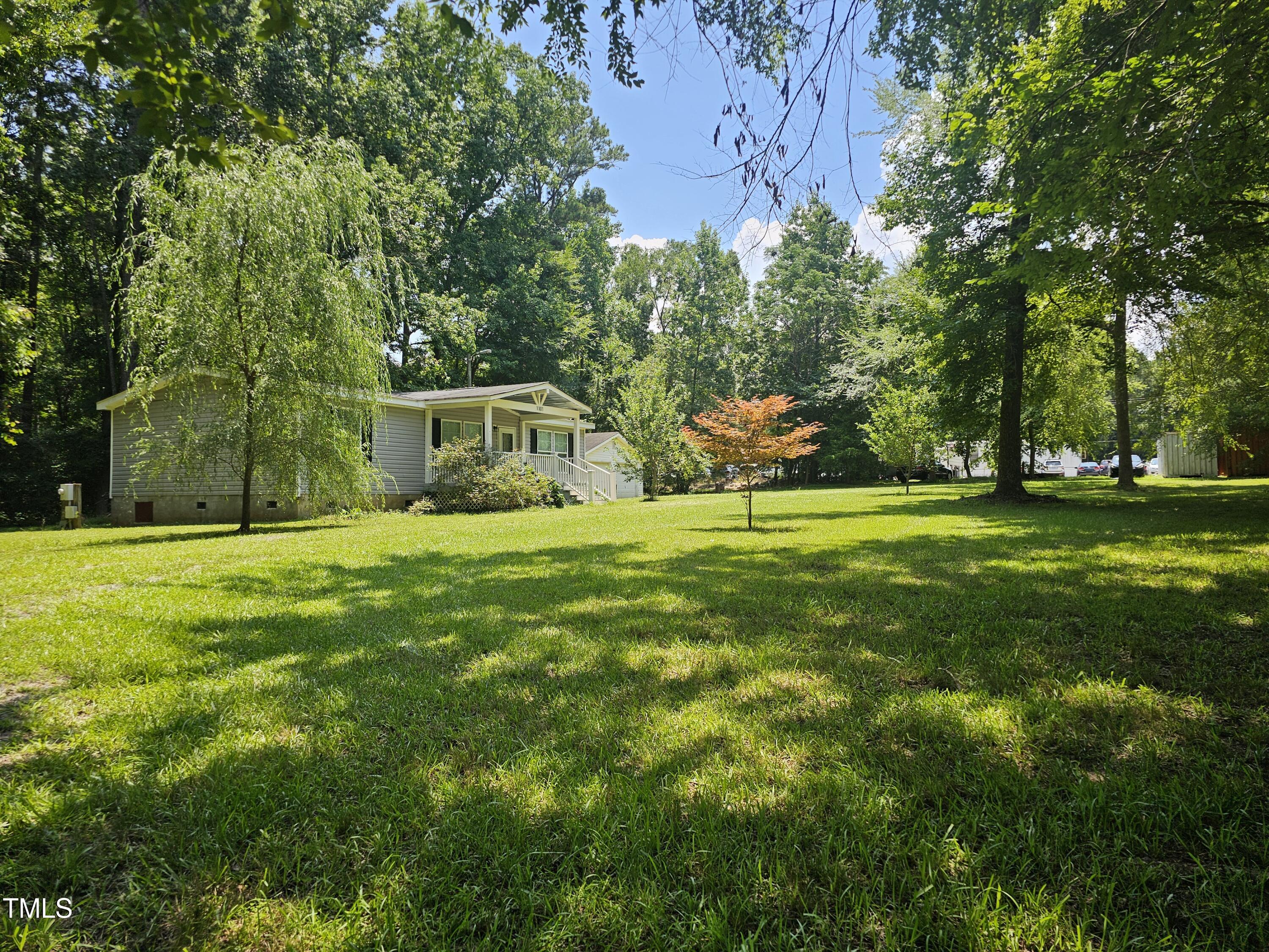 1101 Oak Grove Inn Road Selma, NC 27576 - Photo 29 of 31 1000069032