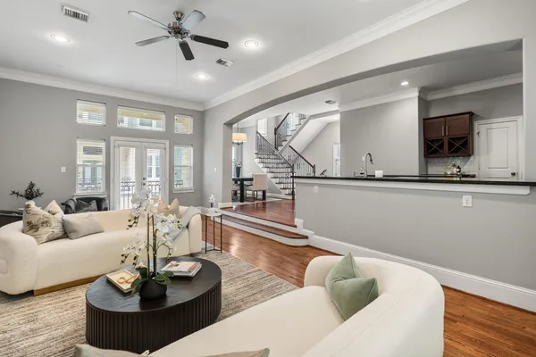 $445,000 | 2316 Beall Street, Houston, TX 77008