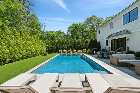 15 Wood, East Hampton, NY 11937