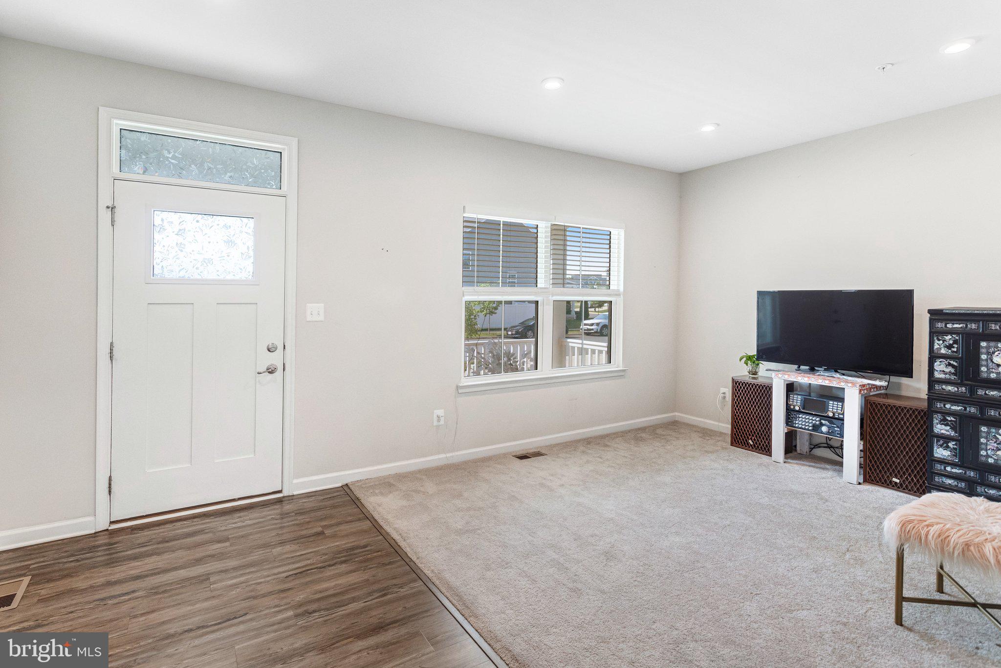 11241 Wheeler Ridge Drive Manassas, VA 20109 - Photo 12 of 44