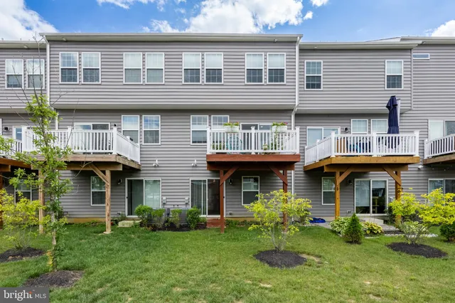 $3,400 | 6 Rome Way, Mount Laurel, NJ 08054