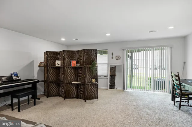 $3,400 | 6 Rome Way, Mount Laurel, NJ 08054