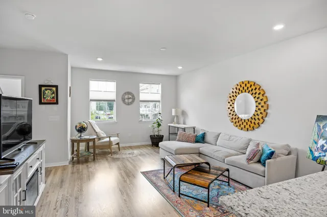 $3,400 | 6 Rome Way, Mount Laurel, NJ 08054