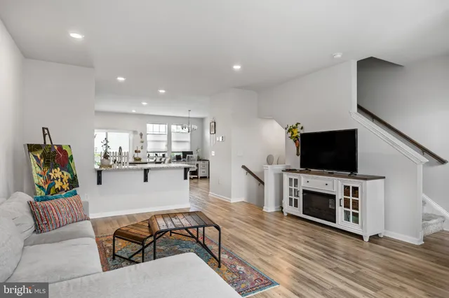 $3,400 | 6 Rome Way, Mount Laurel, NJ 08054