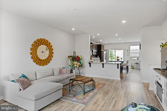 $3,400 | 6 Rome Way, Mount Laurel, NJ 08054