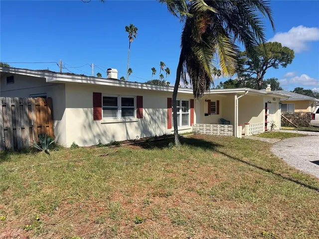 $2,450 | 1844 Bayshore Boulevard, Dunedin, FL 34698