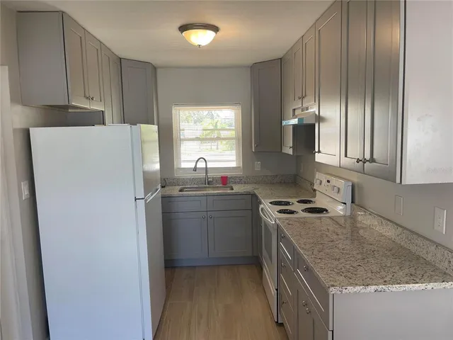 $2,450 | 1844 Bayshore Boulevard, Dunedin, FL 34698