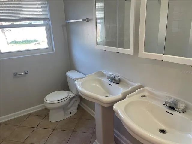 $2,450 | 1844 Bayshore Boulevard, Dunedin, FL 34698