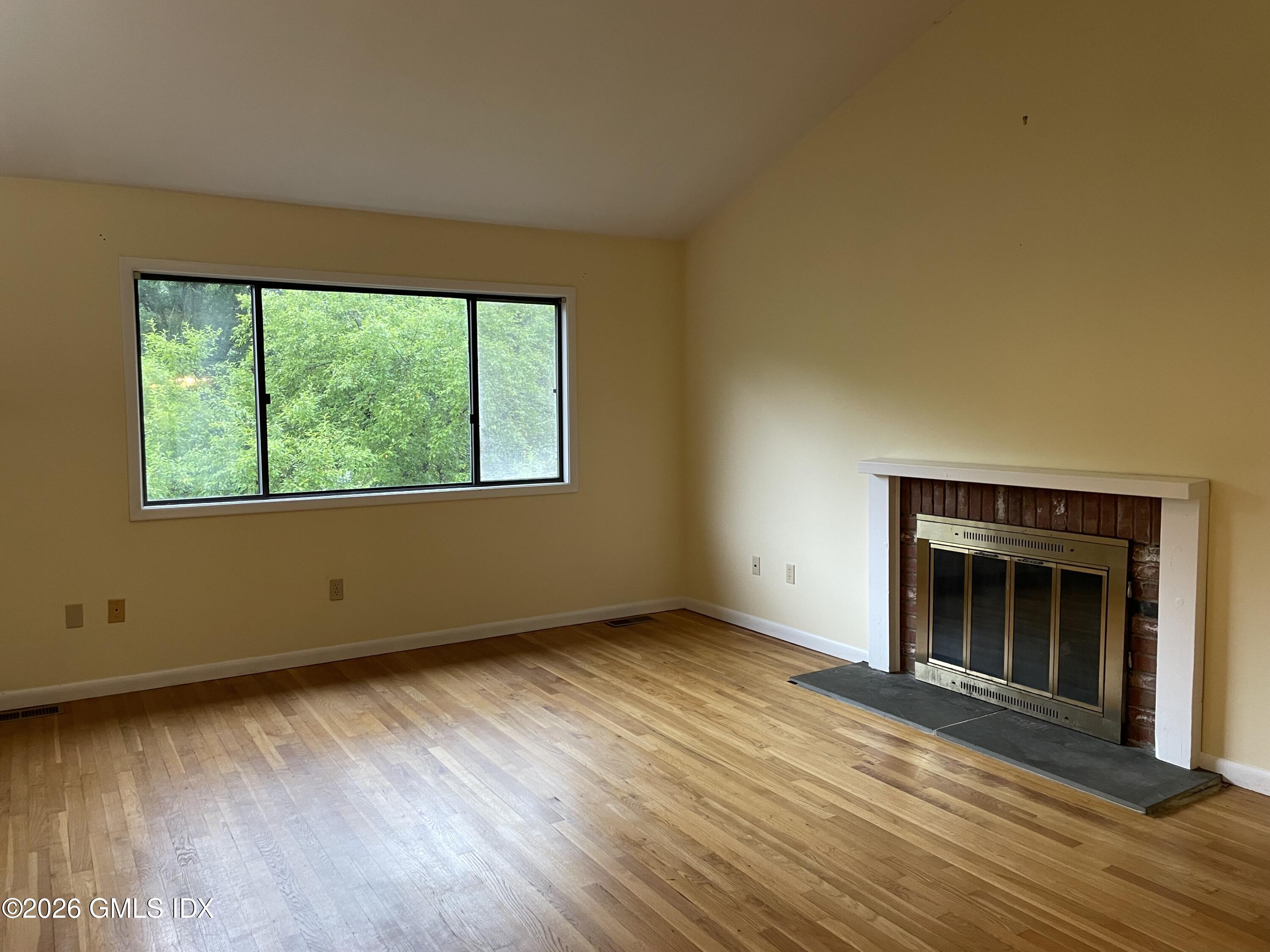 21 Windsor Lane Cos Cob, CT 06807 - Photo 2 of 24 Living Room