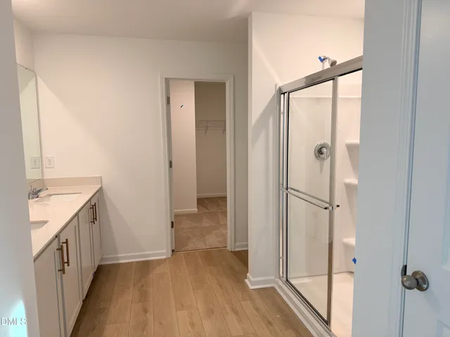 a black and white photo of a picture