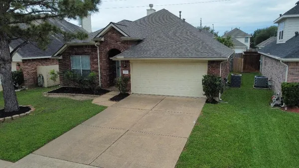$1,950 | 6327 Bonnie Chase Lane, Katy, TX 77449