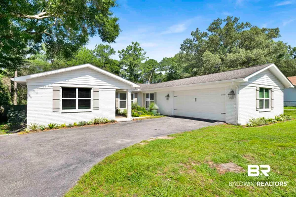 $305,000 | 2816 Gas Light Lane West, Mobile, AL 36695