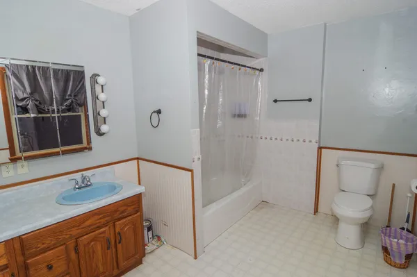 $290,000 | 712 Avenue Road, Corinth, ME 04427