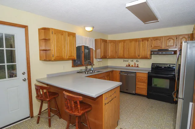 $290,000 | 712 Avenue Road, Corinth, ME 04427