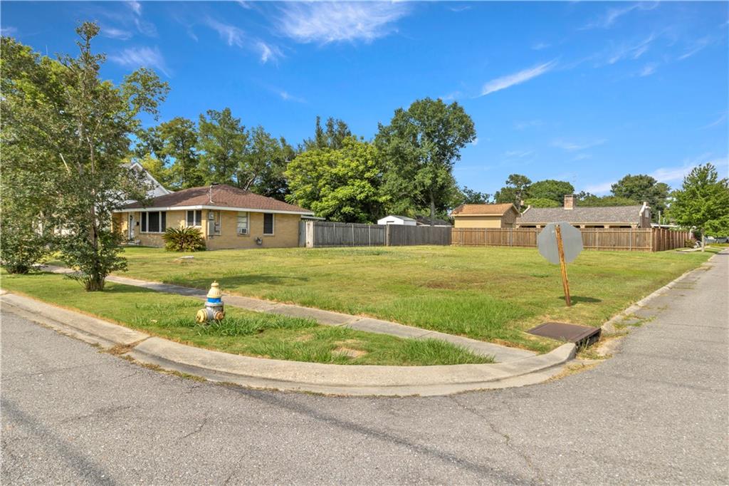 101 Ravan Avenue Harahan, LA 70123 - Photo 2 of 6 Gallery Image 2