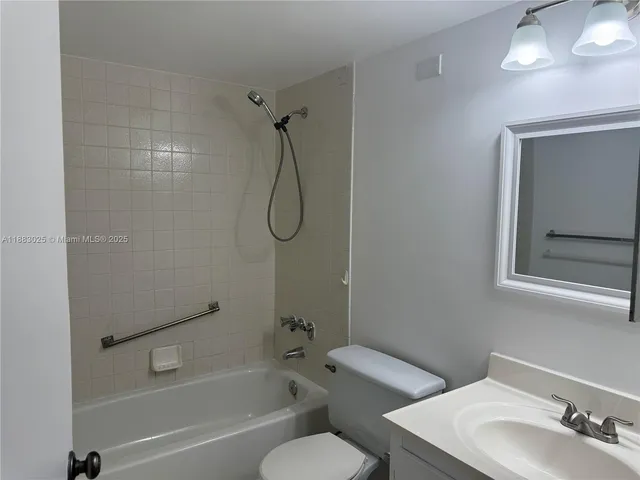 $1,850 | 1101 Green Pine Boulevard, Unit F1, West Palm Beach, FL 33409