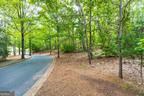 $350,000 | 221 North Cove Drive, Peachtree City, GA 30269
