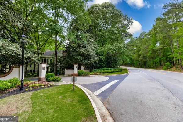 $350,000 | 221 North Cove Drive, Peachtree City, GA 30269
