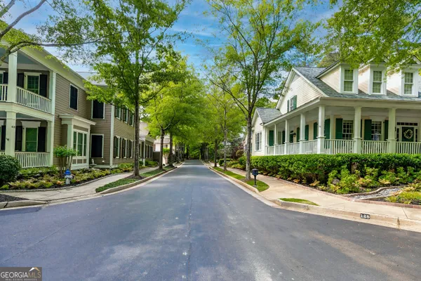 $350,000 | 221 North Cove Drive, Peachtree City, GA 30269