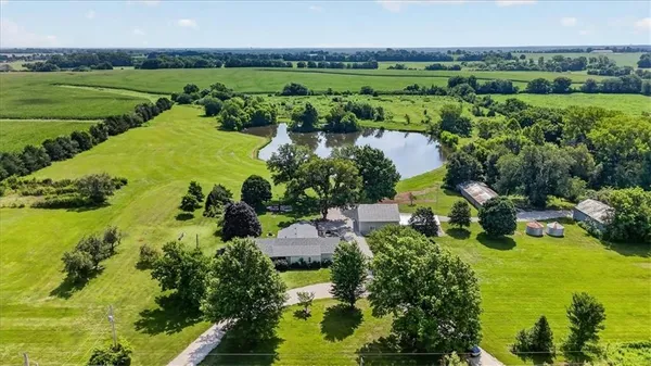 $1,200,000 | 26025 Metcalf Road, Louisburg, KS 66053