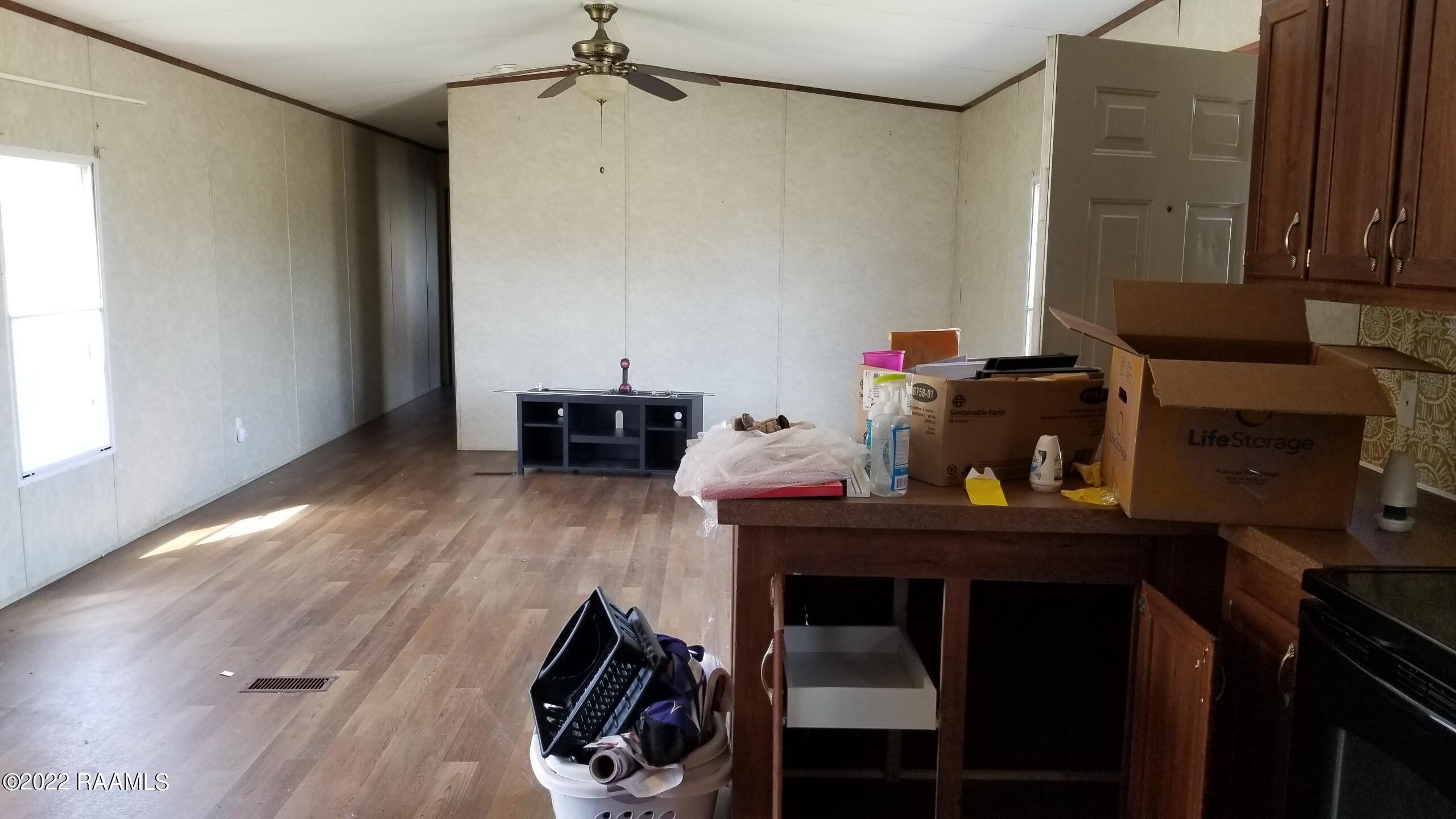 239 J B Road Lafayette, LA 70506 - Photo 4 of 11 Living Room