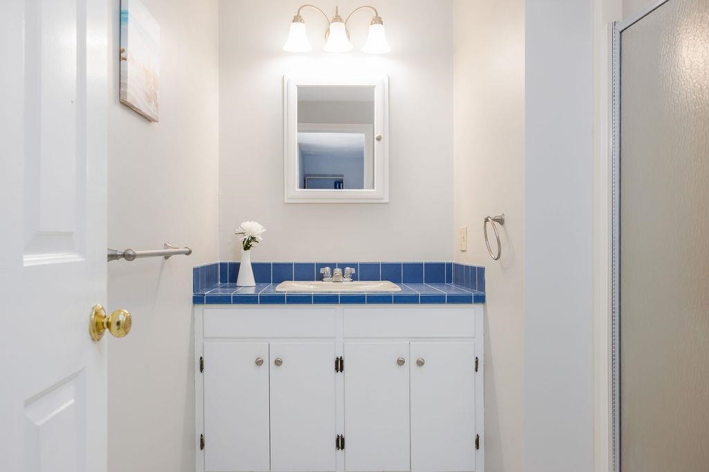 66 Oak Ridge Road Lebanon, NH 03784 - Photo 23 of 59