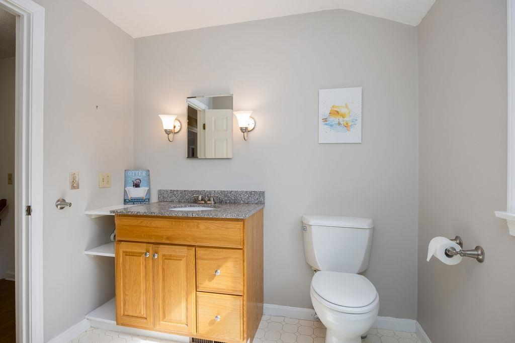 66 Oak Ridge Road Lebanon, NH 03784 - Photo 31 of 59