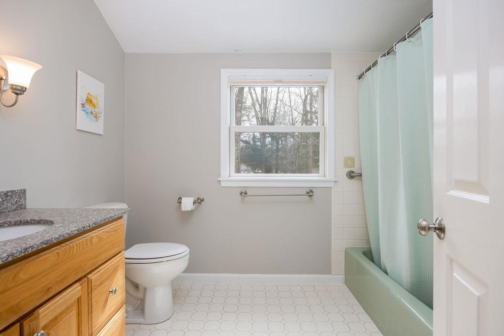 66 Oak Ridge Road Lebanon, NH 03784 - Photo 32 of 59