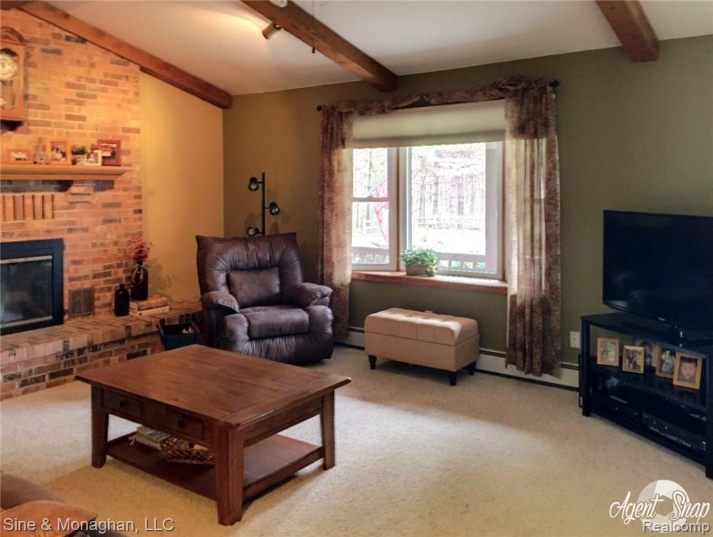 5555 Yankee Road St. Clair, MI 48079 - Photo 10 of 58 photo-566.jpg