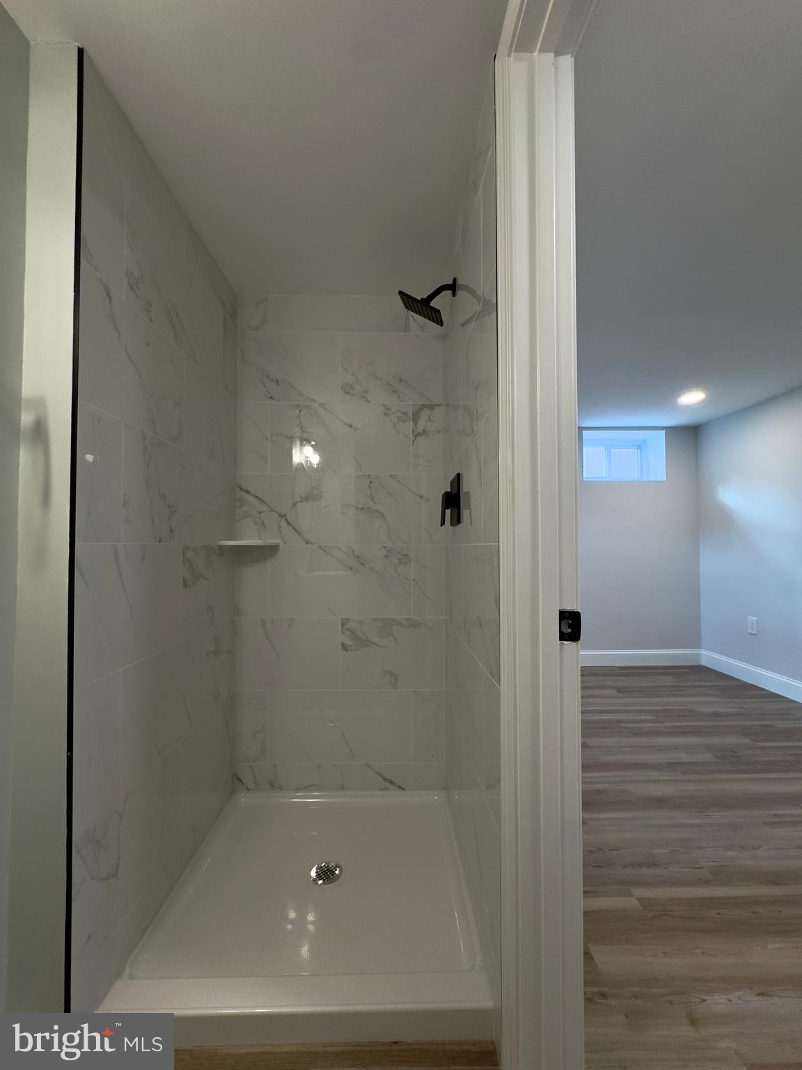 5430 Whitlock Road Baltimore, MD 21229 - Photo 10 of 30 a bathroom with a shower