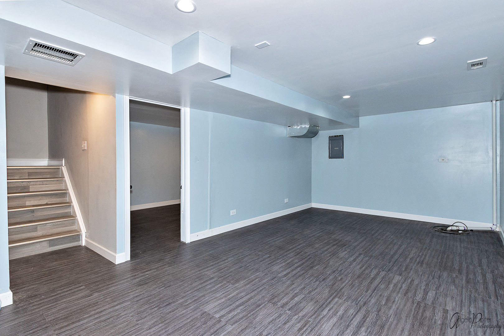452 Maple Drive Wheeling, IL 60090 - Photo 23 of 30 an empty room with wooden floor and windows