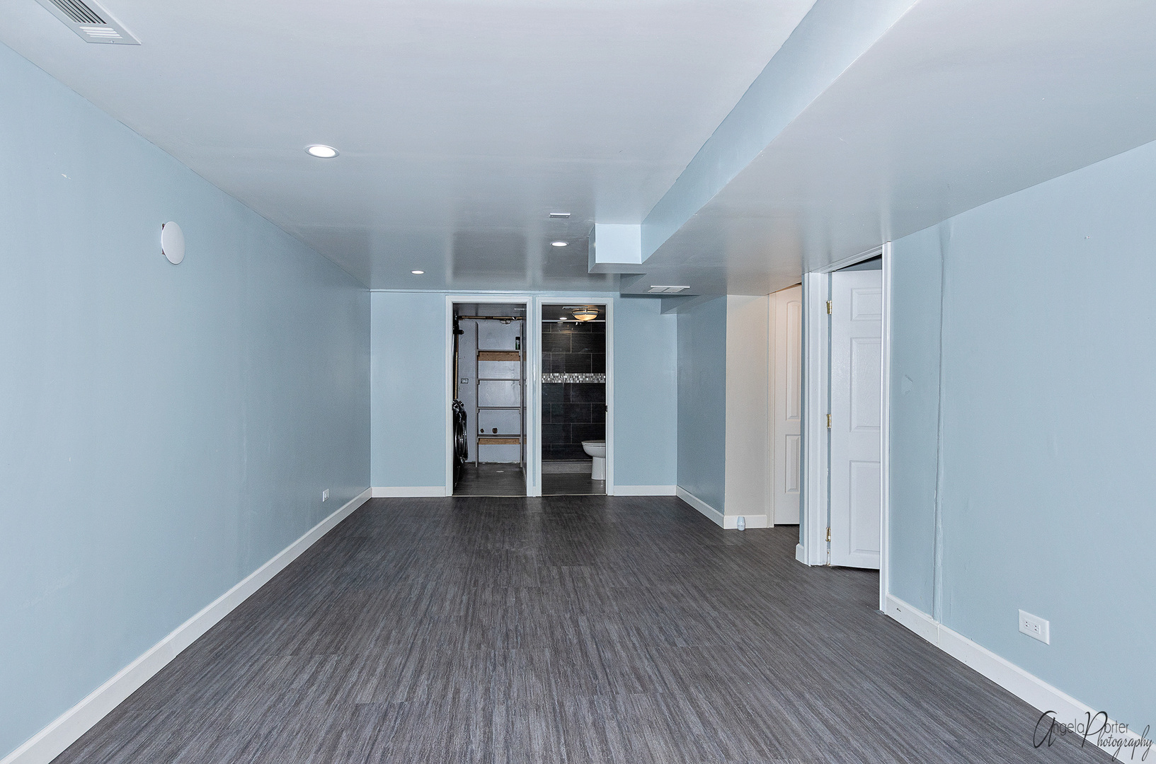 452 Maple Drive Wheeling, IL 60090 - Photo 24 of 30 wooden floor in an empty room with a window
