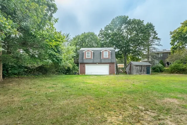 $1,299,000 | 225 Hixbridge Road, Westport, MA 02790