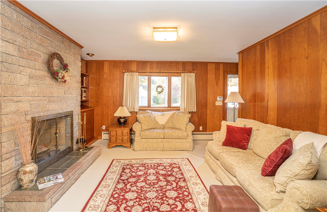 36 King Philip Road Pawtucket, RI 02861 - Photo 12 of 43 Gallery Image 12