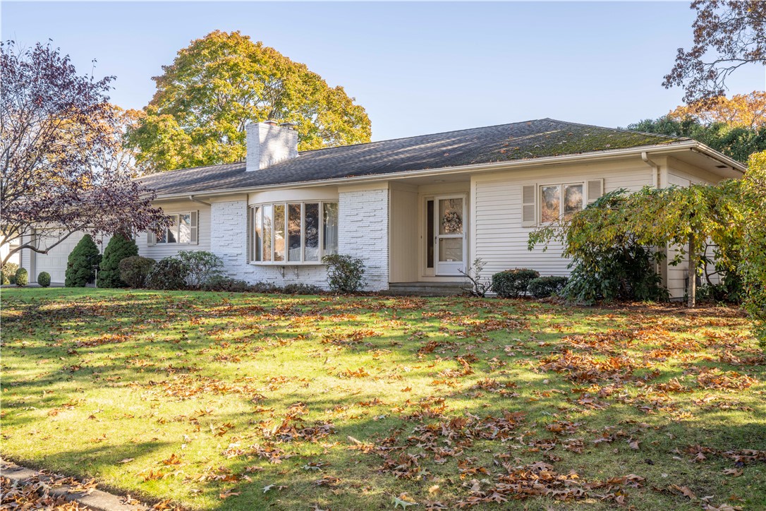 36 King Philip Road Pawtucket, RI 02861 - Photo 3 of 43 Gallery Image 3
