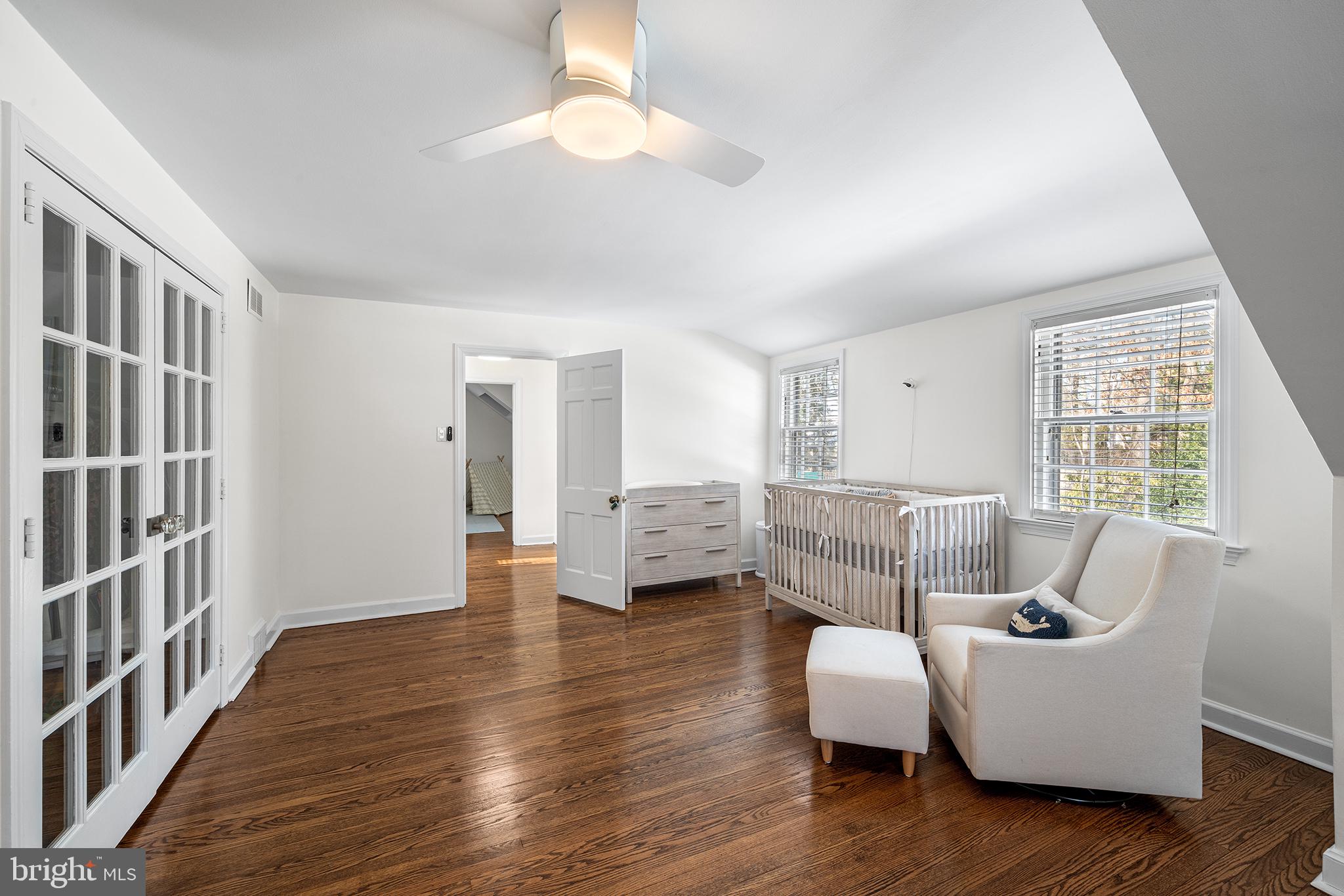 48 Northwoods Road Wayne, PA 19087 - Photo 21 of 31 a living room with furniture and a wooden floor