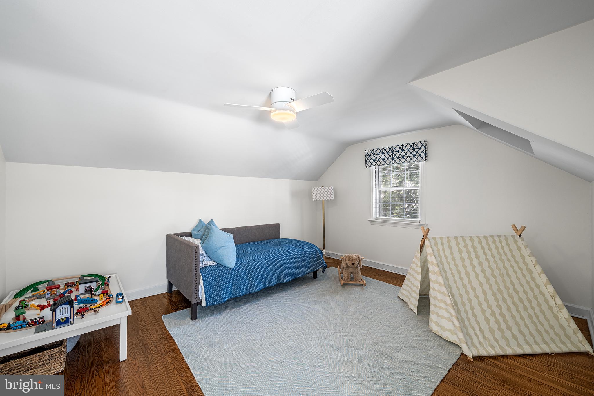 48 Northwoods Road Wayne, PA 19087 - Photo 24 of 31 a bedroom with furniture and a window